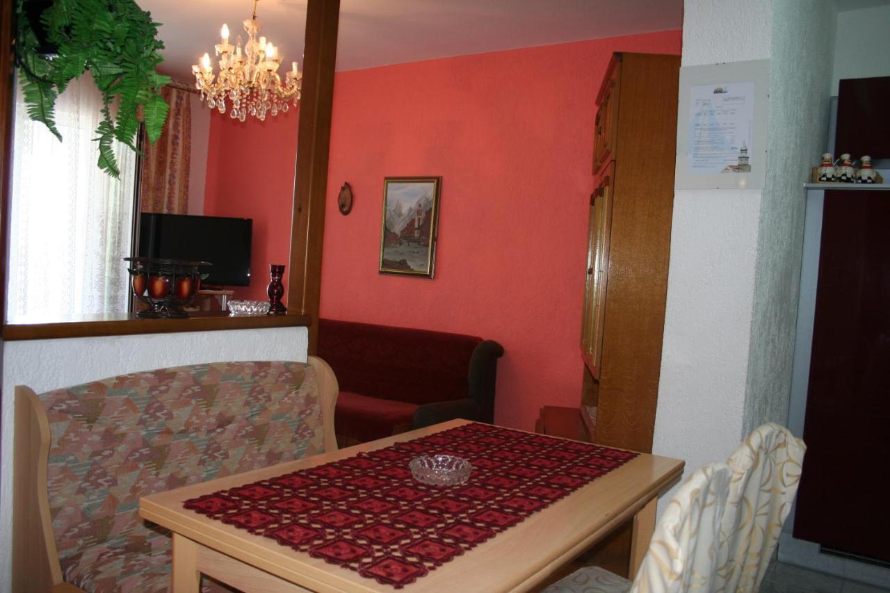 Apartmani Jankov Krk Town Esterno foto